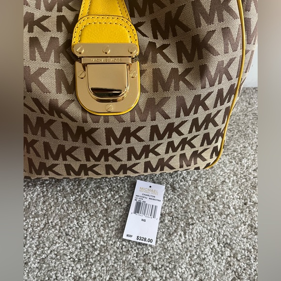 NWT Michael Kors Charlton Large Tote Yellow - Picture 4 of 4